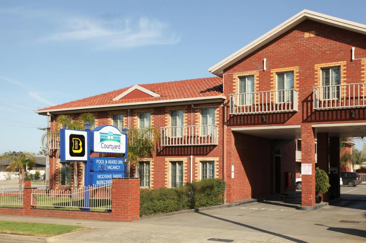 Courtyard Motor Inn Шепъртън Екстериор снимка